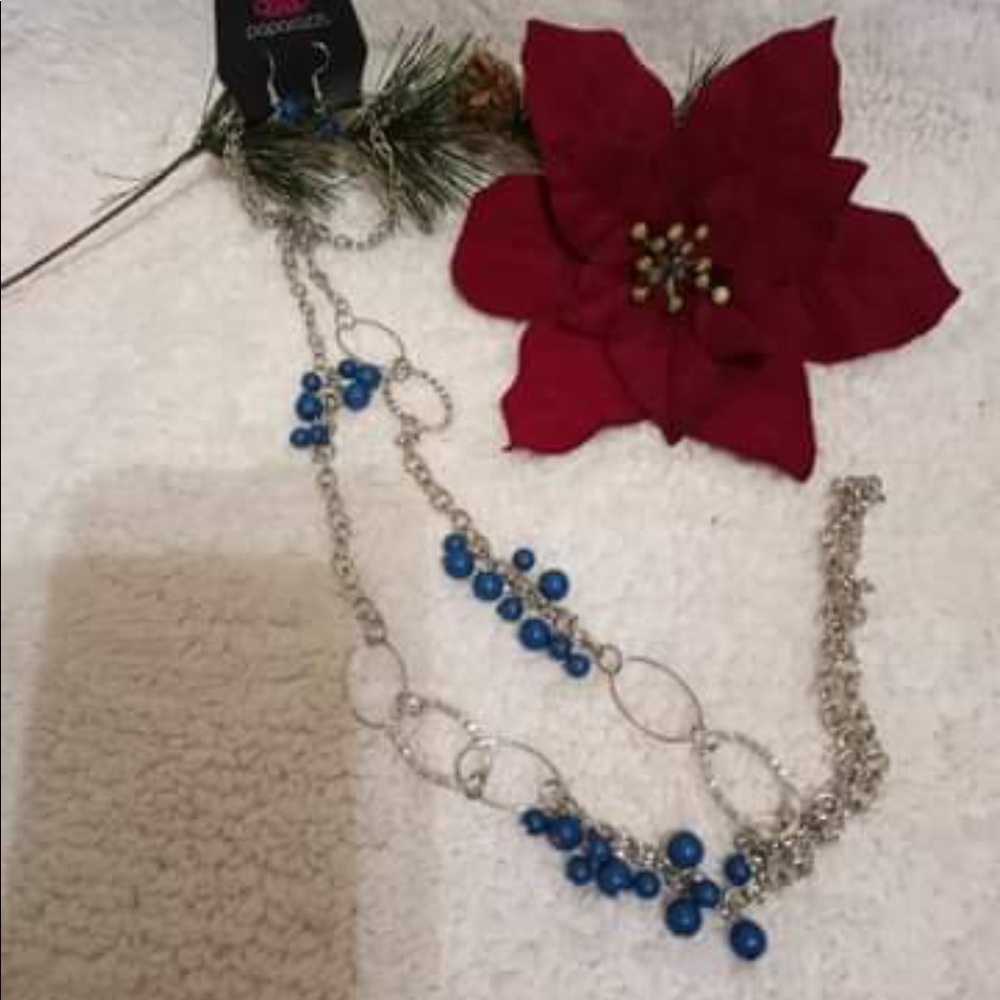 🆕 Flirty foxtrot necklace/earrings NWT